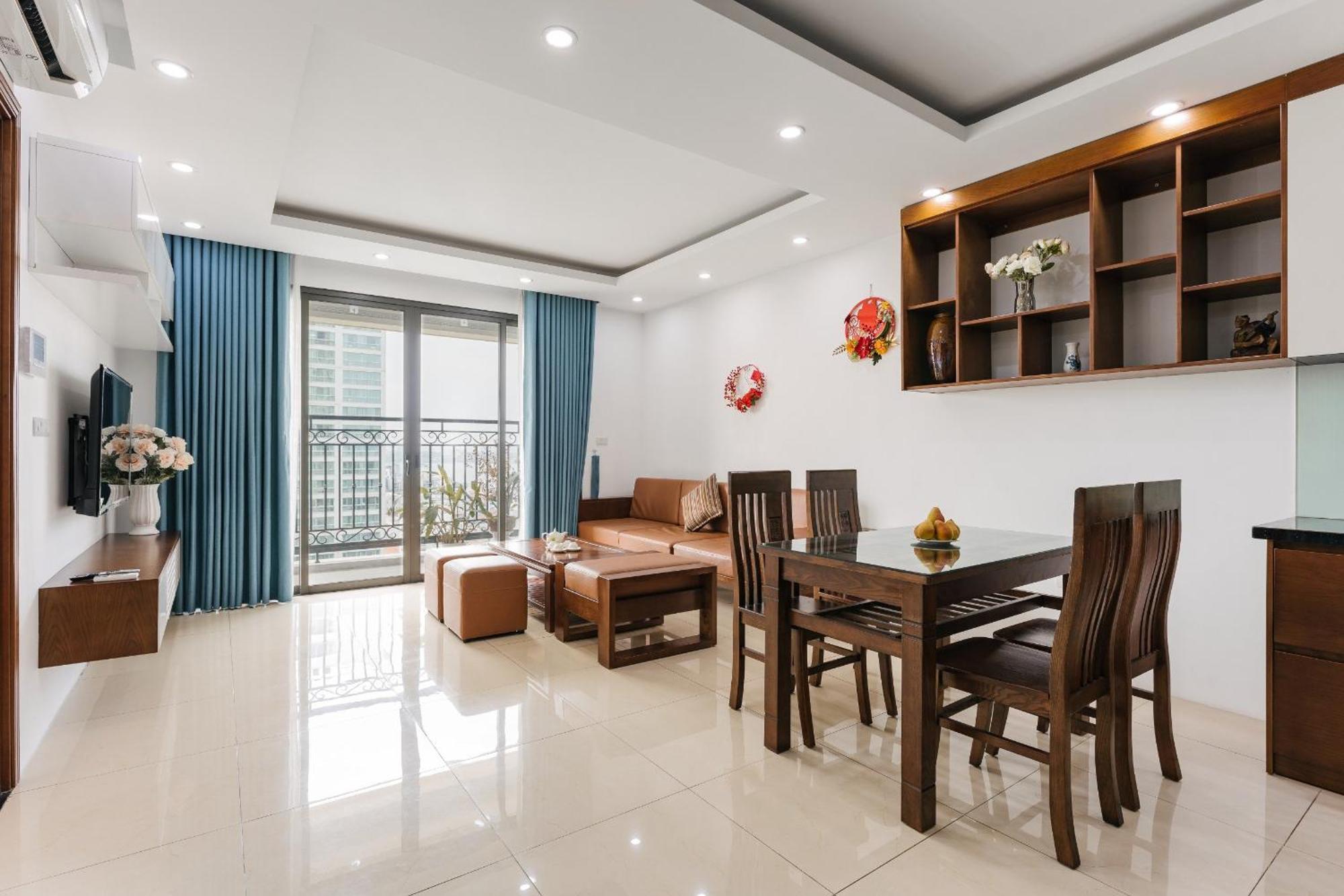 Westlake Homestay Hanoi - D'Le Roi Soleil Buitenkant foto