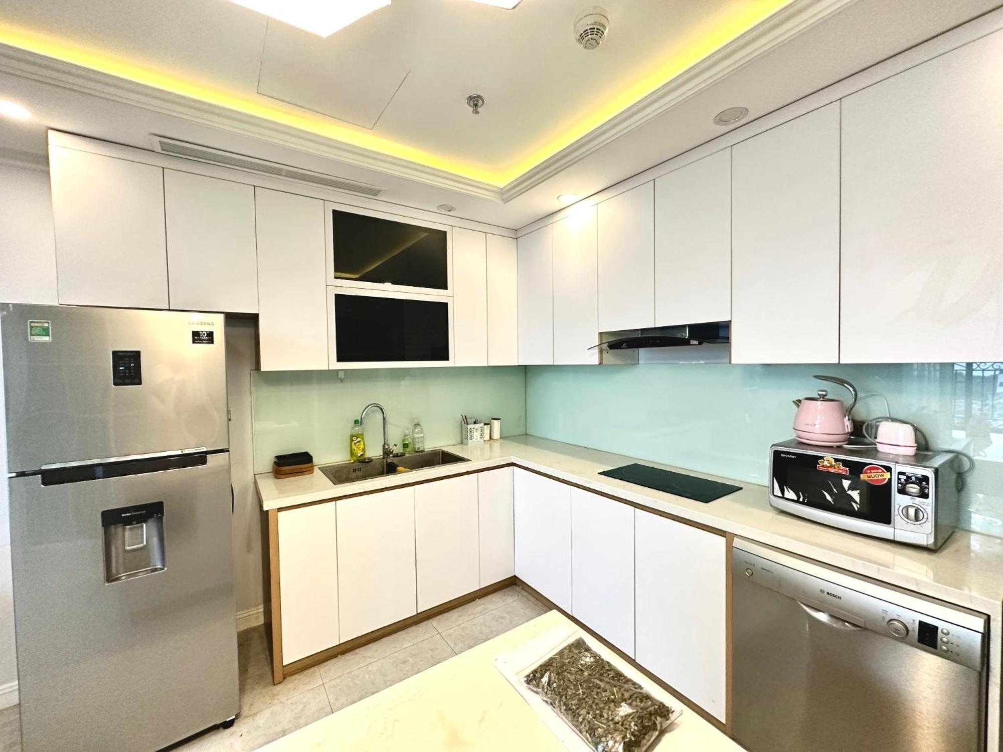 Westlake Homestay Hanoi - D'Le Roi Soleil Kamer foto